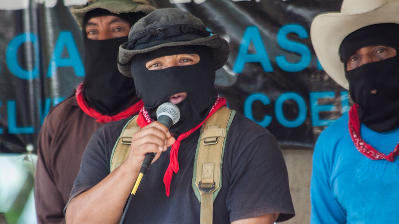 Comunicado del EZLN: que les quede bien claro que ya no nos dejaremos !
