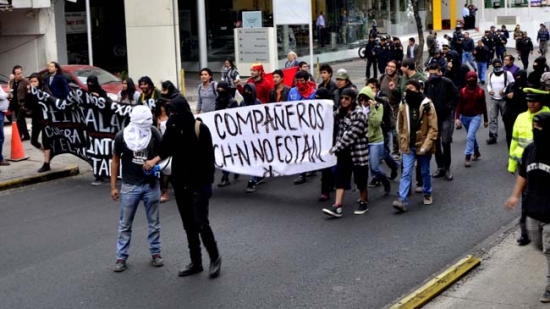 Marcha por los expulsados en Naucalpan: Autoridades las ratifican, sin diálogo
