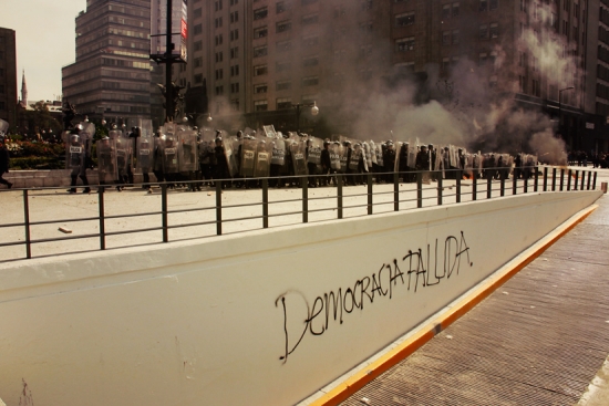 Fotogaler&iacute;a &ndash; Primera manifestaci&oacute;n en contra del gobierno impuesto de Enrique Pe&ntilde;a Nieto (Parte 3)