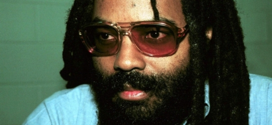 Mumia Abu-Jamal gana Premio Sacco &amp; Vanzetti mientras la policía cierra espacios