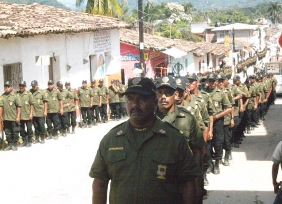 Guerrero rebelde y de fiesta; XV años de justicia comunitaria y una nueva voz de los pueblos del sur