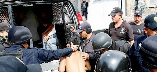 Comunicado de estudiantes ante operativo policial en Michoacán (29 de abril de 2012)