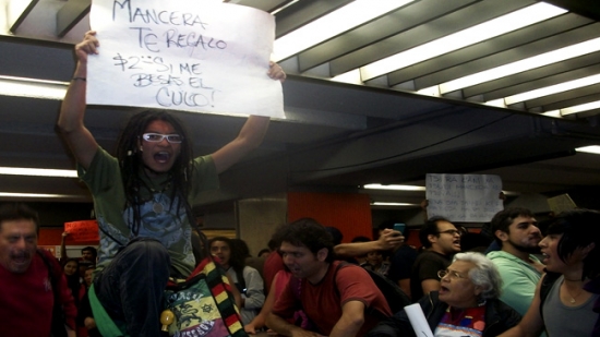 #PosMesalto: actividad simultánea en 34 estaciones del metro.