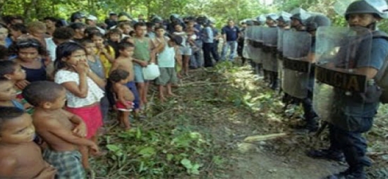 Escuchando a nuestros pueblos: Territorio y Resistencia