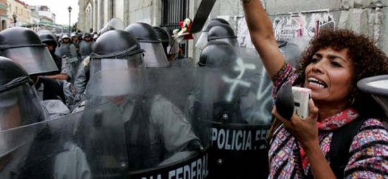 Atenas: Dos acciones y una marcha de solidaridad con Oaxaca